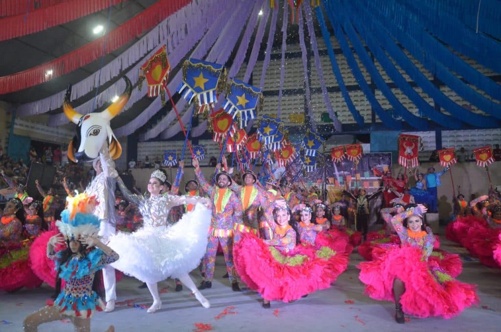 Com interprete de libras, Prefeitura de São Gonçalo transmite ao vivo final do Quatrocentão