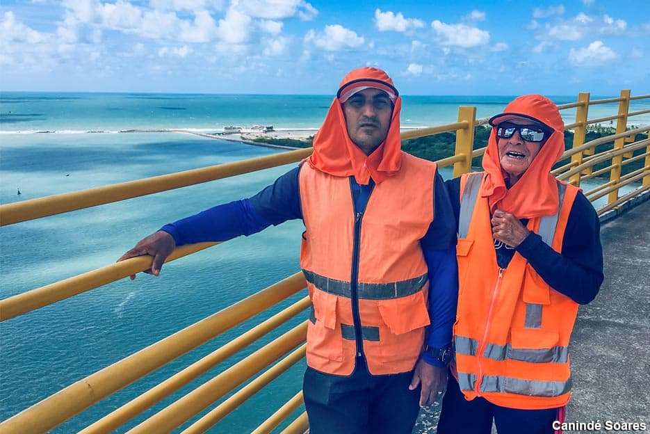 FOTO: Sentinelas de Cristo voltam à ponte Newton Navarro após caso de suicídio