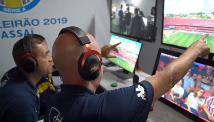 Com VAR, acréscimos nos jogos do Brasileiro chegam a quase 9 minutos
