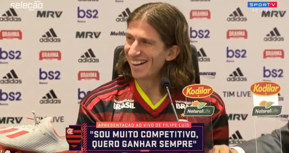 VÍDEO: "Imparável", gemidão do Zap interrompe apresentação de Felipe Luís no Flamengo e provoca risada coletiva