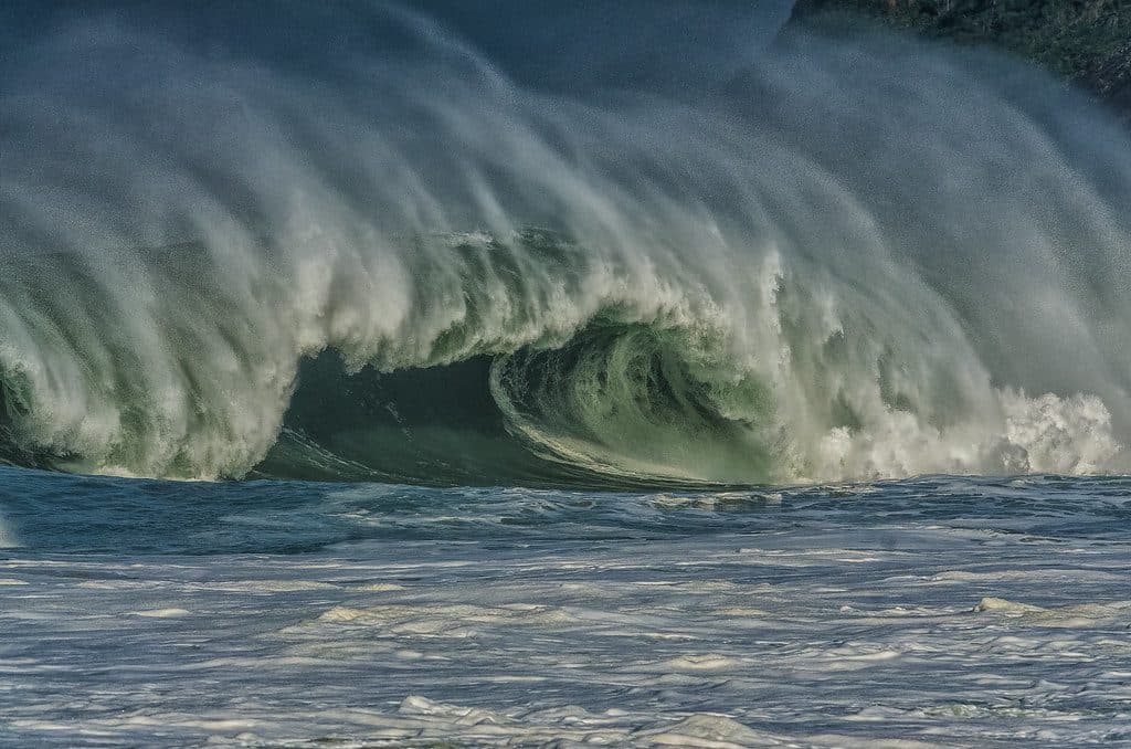 Marinha informa sobre riscos de ventos fortes e de ondas de até 3,5 metros no litoral do RN