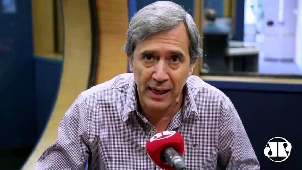 Após afastamento na Jovem Pan, Marco Antonio Villa é contratado pela rádio Bandeirantes