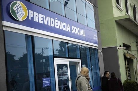 Pente-fino feito pelo INSS notifica 1,3 milhão de beneficiados