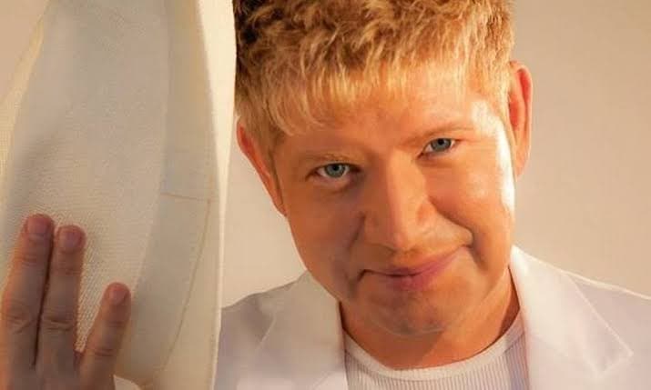 Morre em SP o cantor Roberto Leal, aos 67 anos