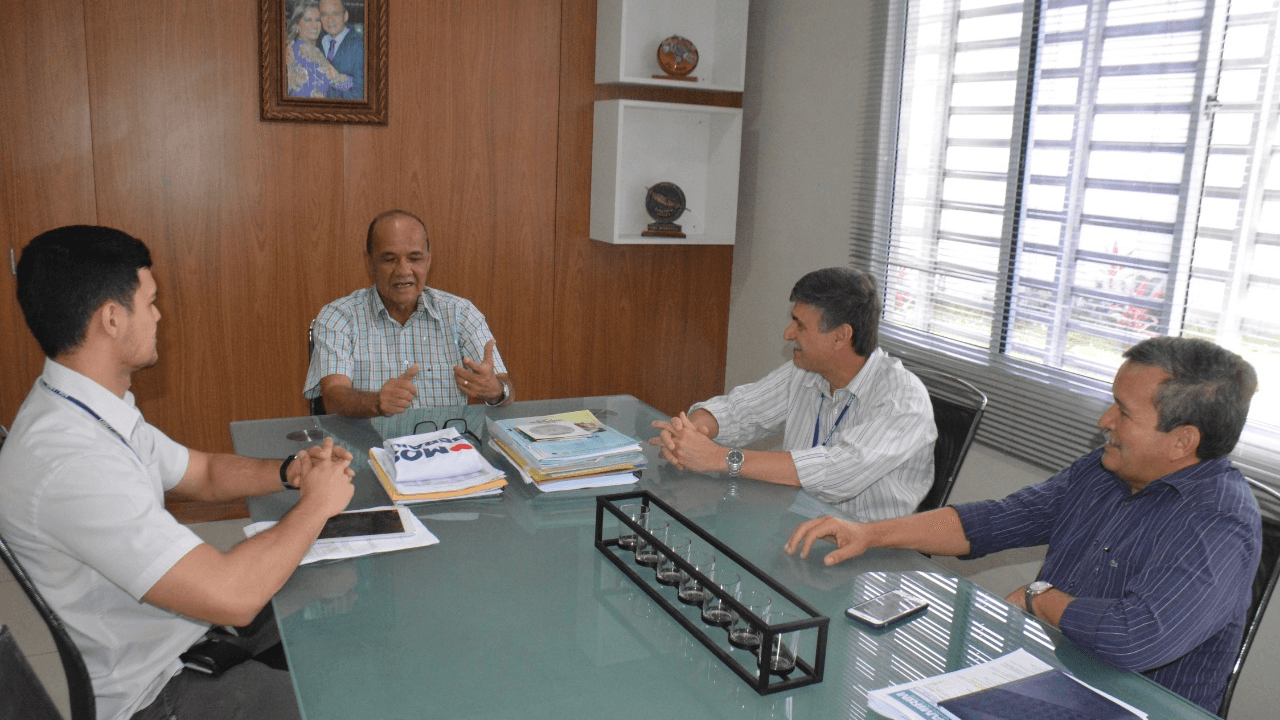 Prefeitura e Dnit discutem ajustes em sinalização nas marginais da BR-101 em Parnamirim