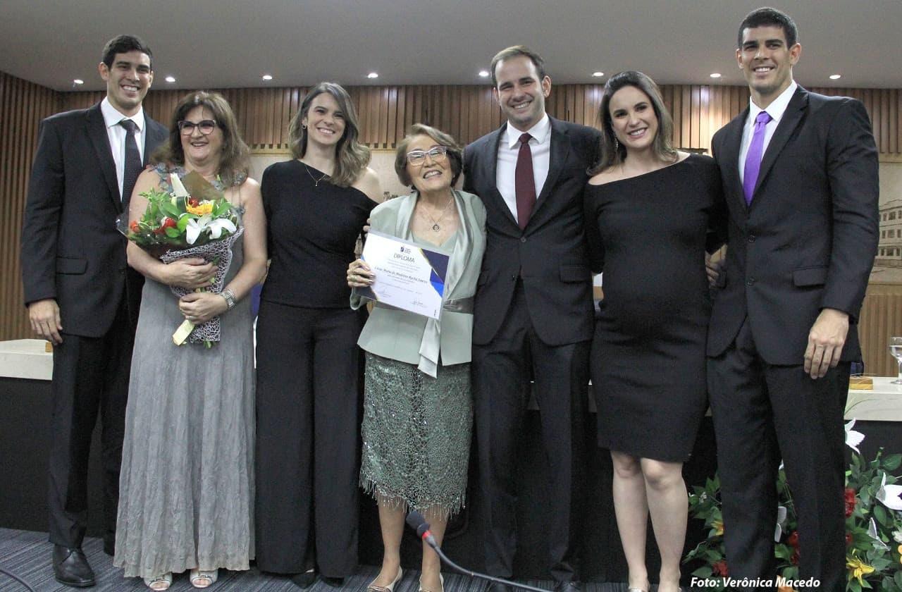 FOTO: Solenidade na Câmara Municipal de Natal celebra 30 anos do Restaurante Camarões