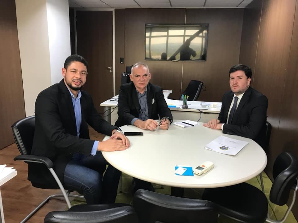 Em Brasília, prefeito Paulinho pleiteia liberação de recursos do FNDE para obras em São Gonçalo