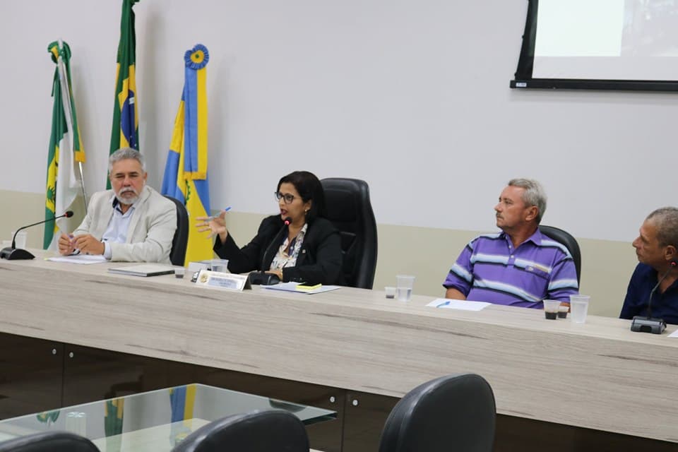 Realocação de vendedores ambulantes do centro de Parnamirim é debatida na Câmara