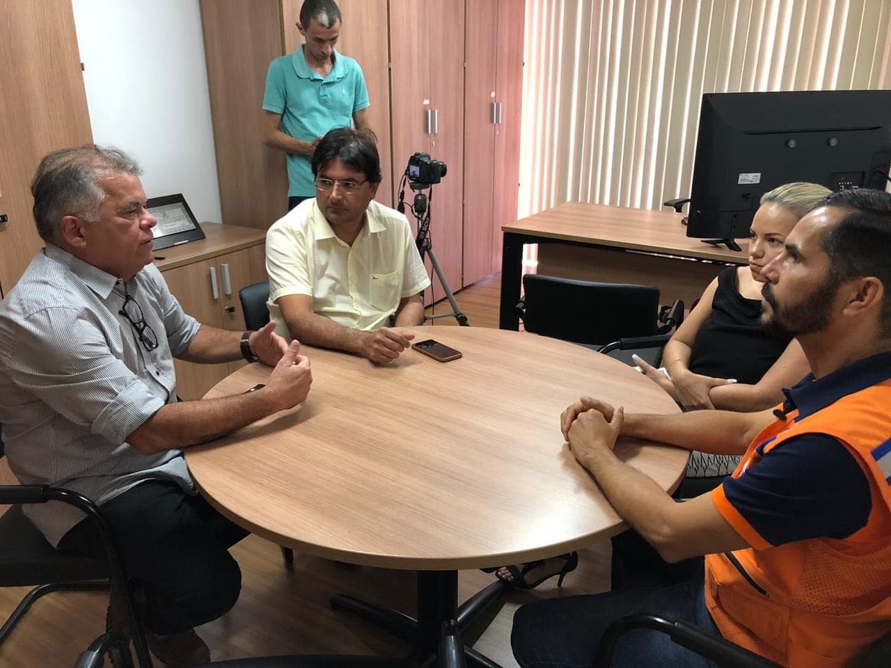 Sindipostos reforça ajuda na limpeza das praias do RN