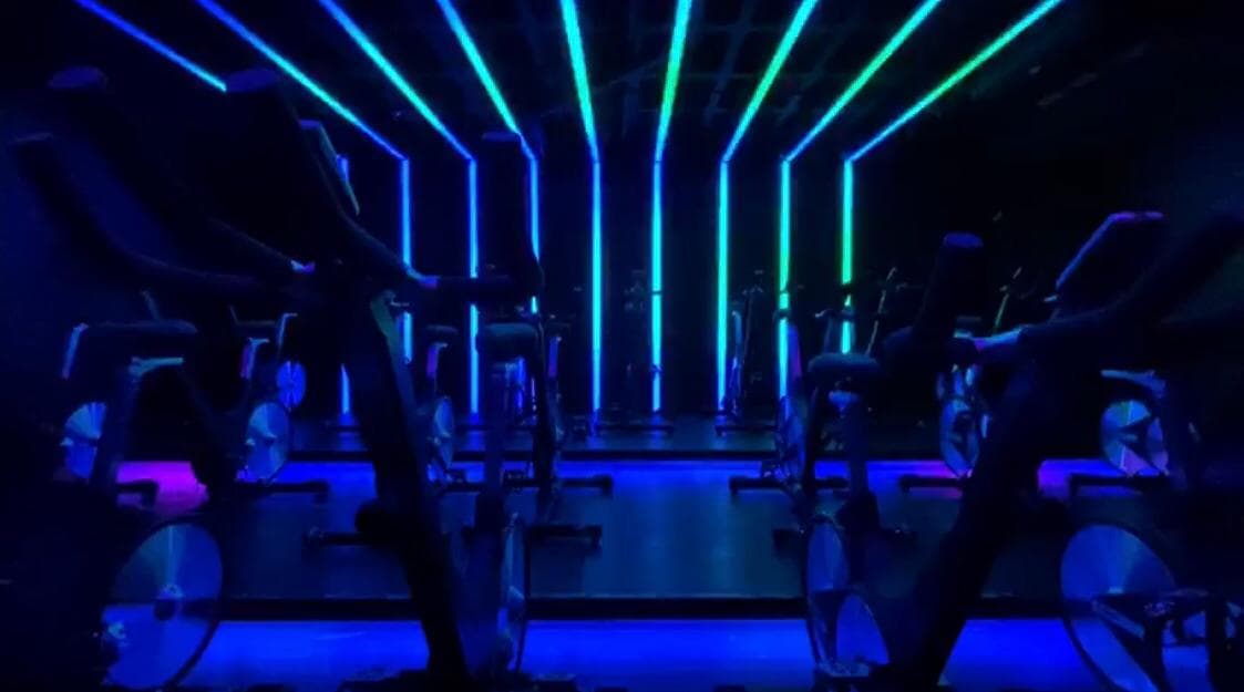 Academia Pulse abre novo estúdio de Indoor Cycling