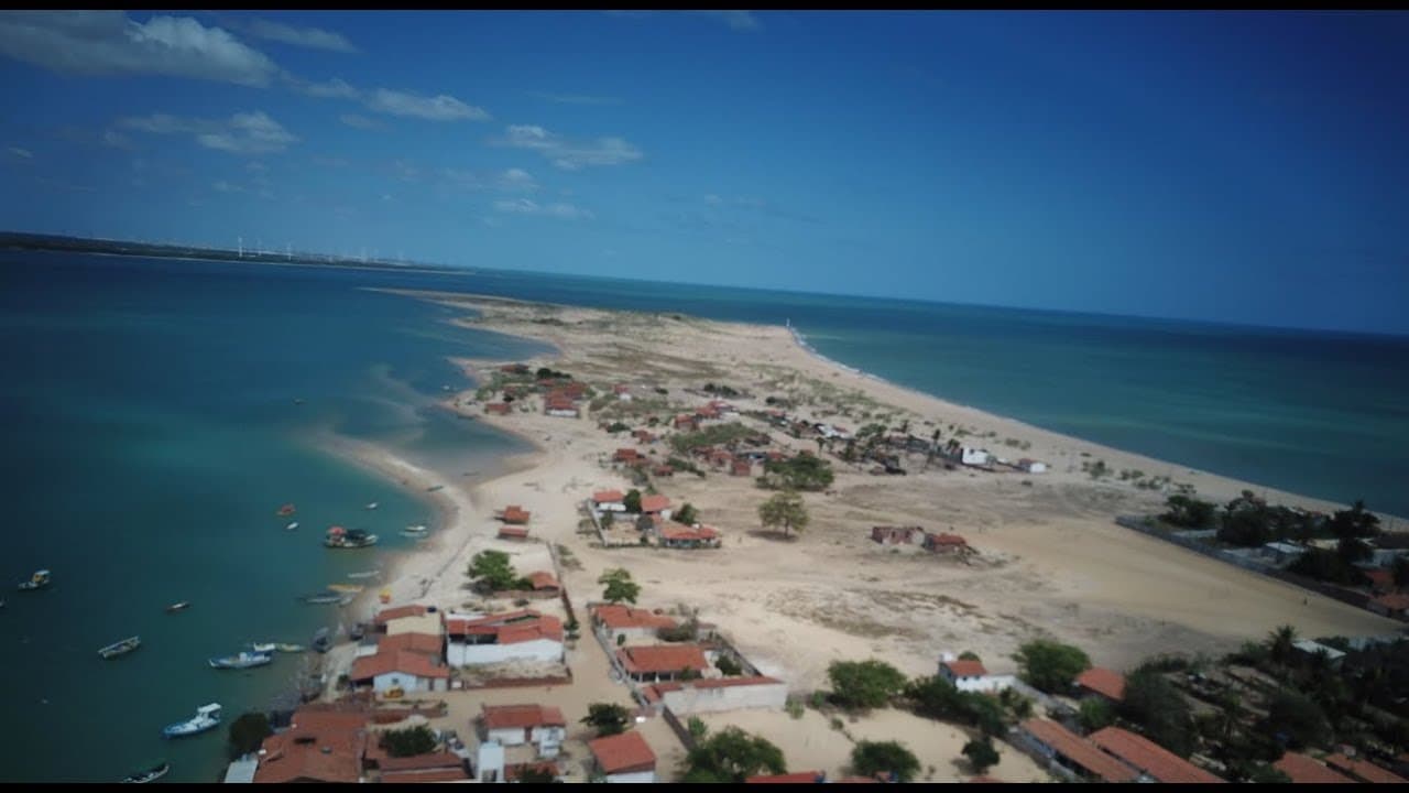 Praia de Galinhos, no Rio Grande do Norte, é a nova descoberta do verão, destaca reportagem da Folha de SP