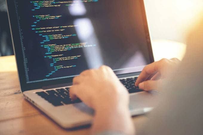 Em cinco meses, você pode virar programador – e o curso vai sair de graça