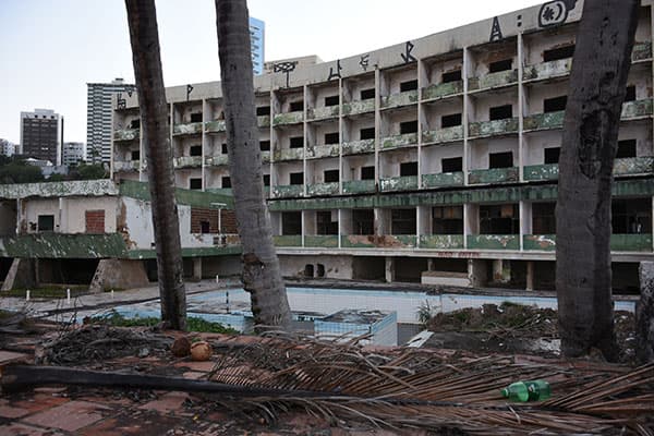 Estado responde à justiça sobre demolição do Reis Magos e prefeitura já pode autorizar demolição do hotel