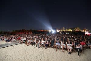 Abertura oficial da 6ª Mostra de Cinema de Gostoso reuniu quase mil pessoas na praia