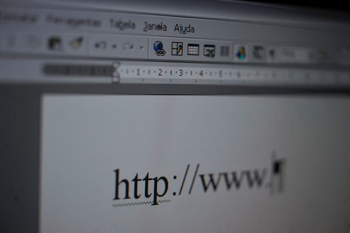Criador da WWW propõe contrato para "consertar" internet