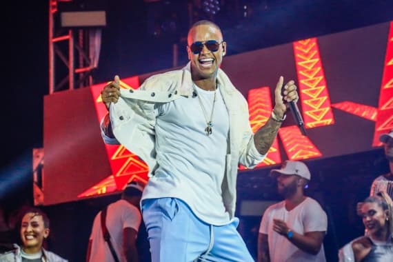 Léo Santana abre shows do Polo Ponta Negra nesta quinta