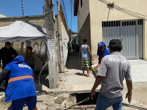 INFRAÇÃO AMBIENTAL: Ligações clandestinas oriundas de vila na Zona Sul de Natal são tamponadas pela Prefeitura