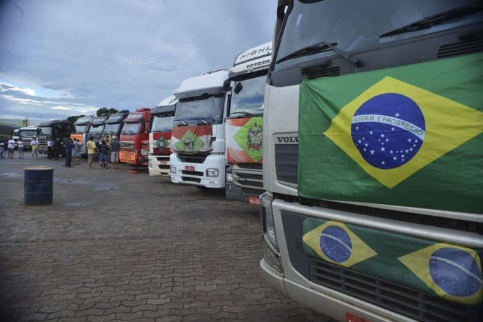 Fracassa greve dos caminhoneiros apoiada pela CUT