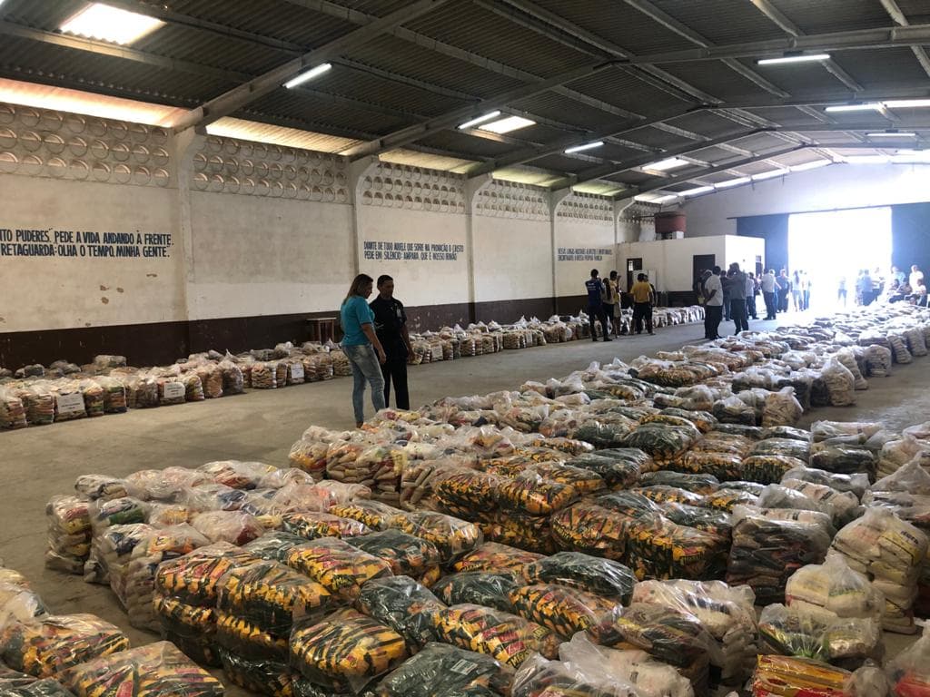 FOTOS: Carnatal Solidário arrecada 57 toneladas de alimentos para 104 instituições em 2019