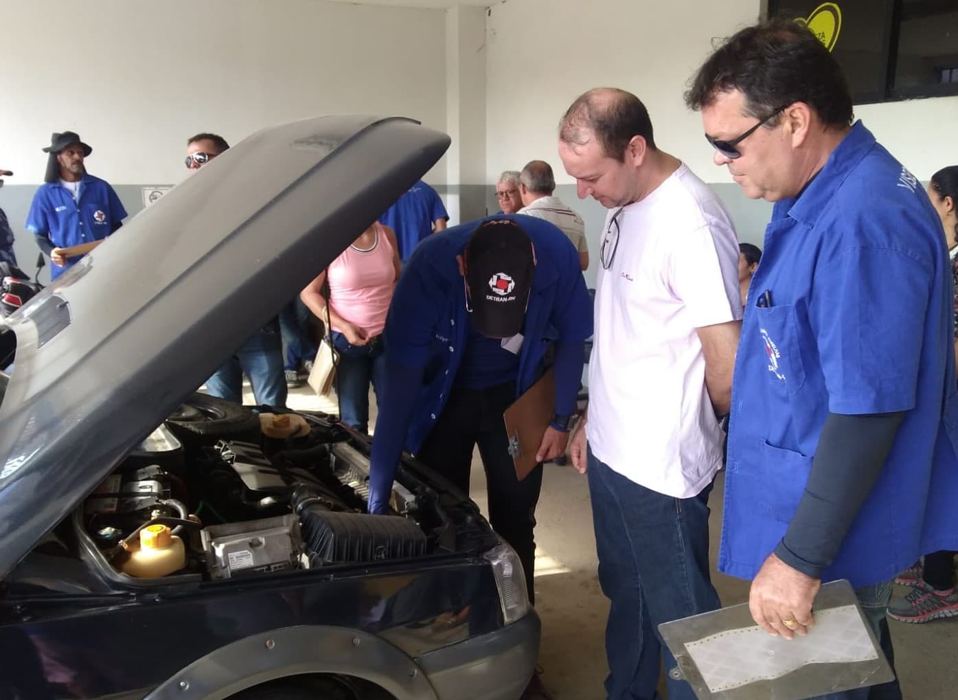 FOTOS: Detran atualiza e forma vistoriadores veicular na região do Seridó