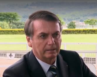 Bolsonaro recebe alta após passar a noite em hospital de Brasília em decorrência de queda no banheiro