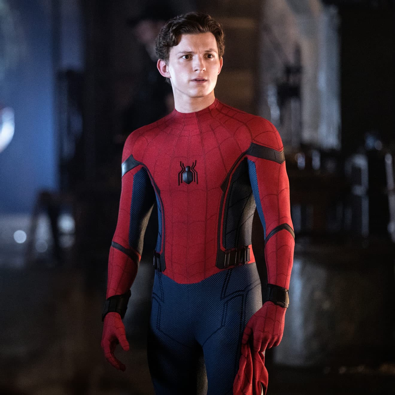 Bêbado, Tom Holland liga para CEO da Disney e salva futuro do Homem-Aranha
