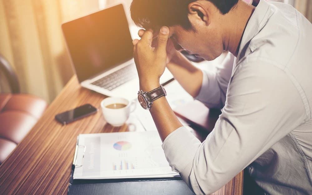 Está infeliz no trabalho? Veja dicas para não ‘trocar seis por meia dúzia'