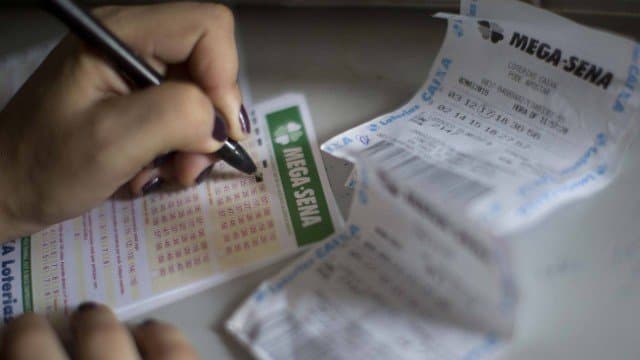 Mega-Sena pode pagar R$ 70 milhões neste sábado