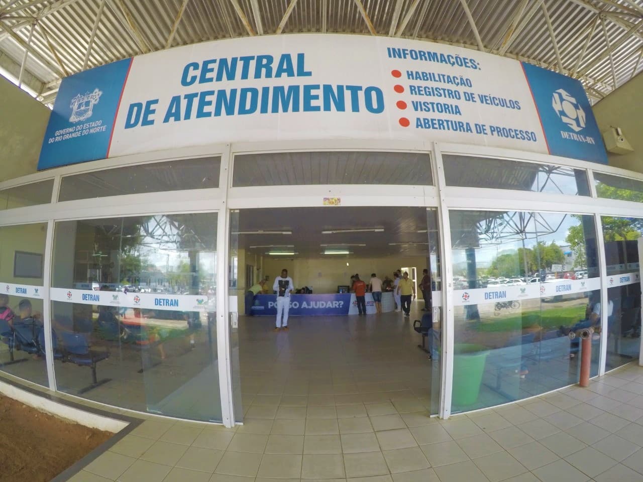 Pedido de renovação da Carteira de Habilitação pode ser feito pela Internet, informa Detran; veja passo a passo