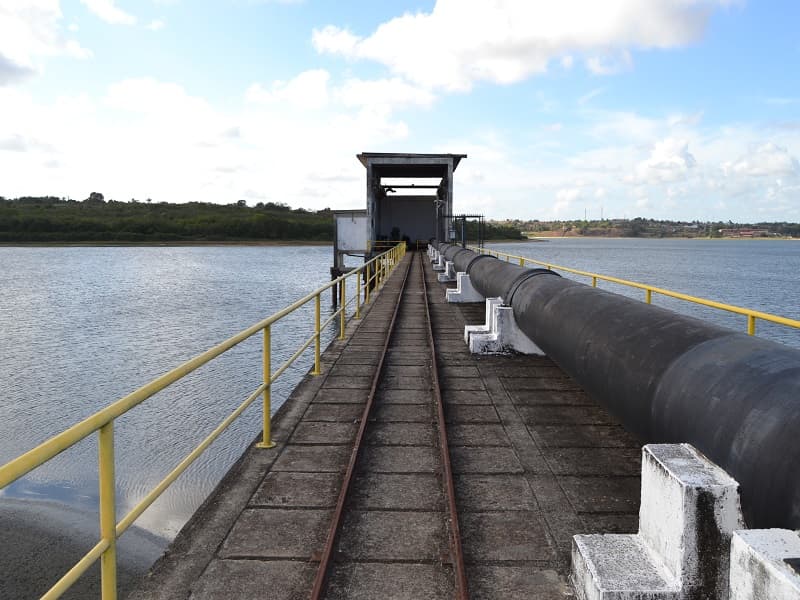 Parada no abastecimento de água de Pajuçara e Lagoa Azul, na Zona Norte, acontece nesta quinta