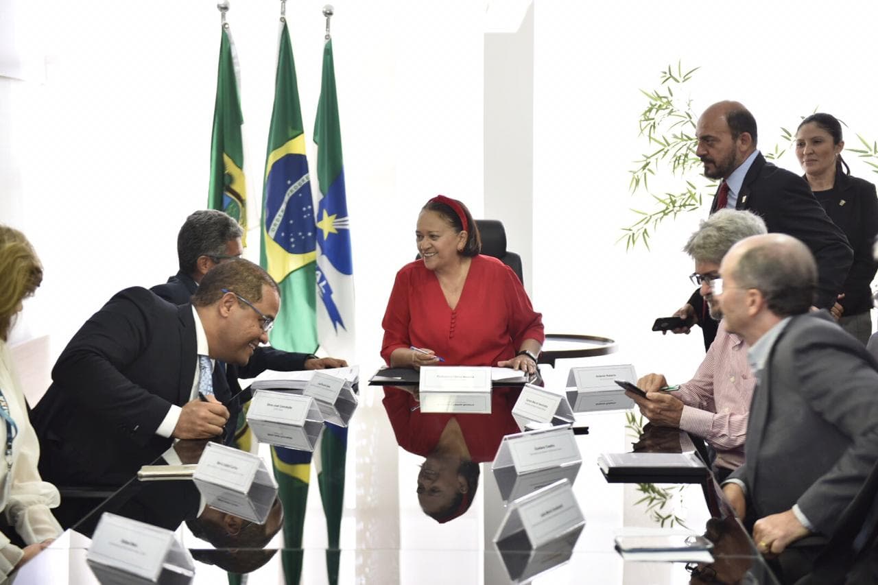 Governo do RN assina contratos com a CEF para investir R$ 29 milhões na saúde e segurança hídrica