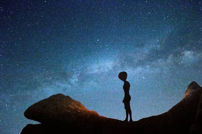 Para ex-astronauta, alienígenas podem estar vivendo na Terra, e não seriam visíveis ao olho humano