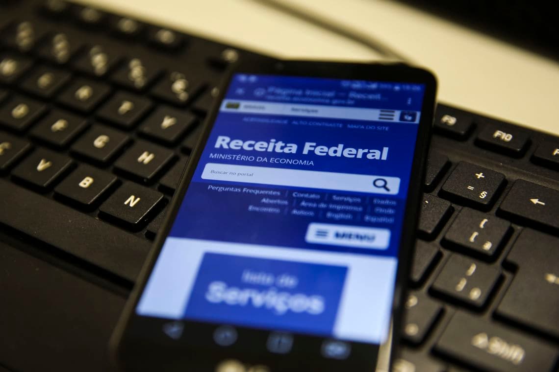 Governo recua e derruba parte da taxação de importados após reação do setor produtivo