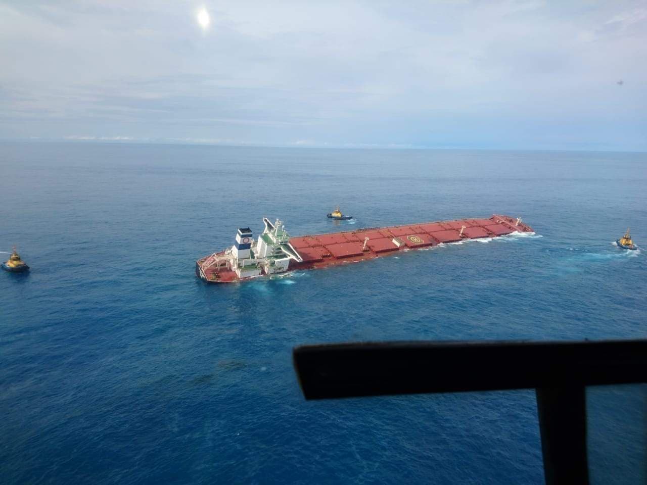 Navio que transportaria minério para China corre o risco de afundar em alto-mar -cerca de 100 quilômetros da costa de São Luís-MA
