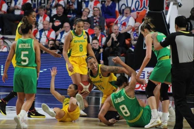 Seleção feminina de basquete fica fora da Olimpíada após 28 anos