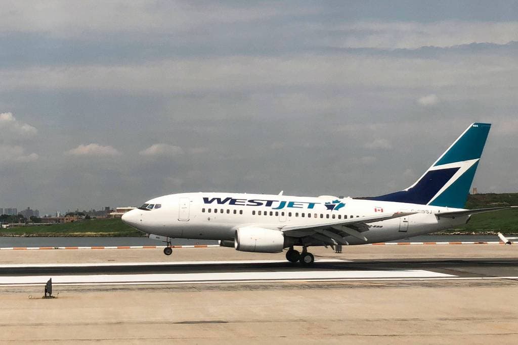Passageiro brinca que tem coronavírus e avião faz viagem de 1.600 km de volta ao Canadá