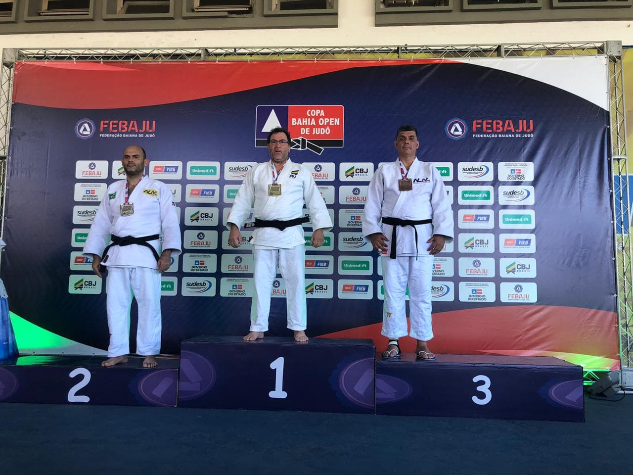 Policial penal conquista medalha de ouro em campeonato de Judô