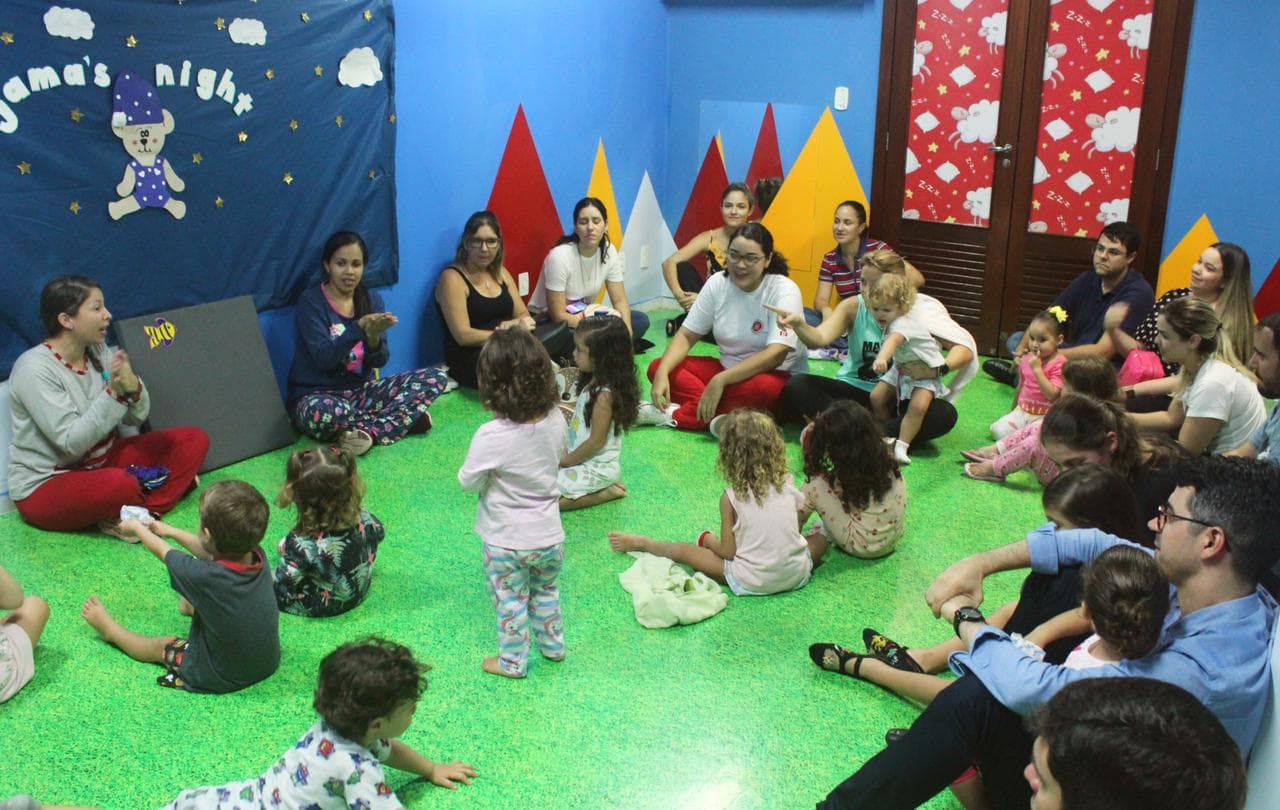 Maple Bear Natal promove semana de incentivo à leitura e socialização entre crianças, pais e professores