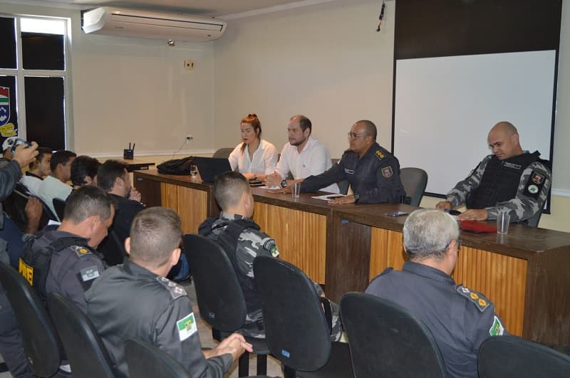 PM se reúne com representantes de torcidas organizadas e FNF