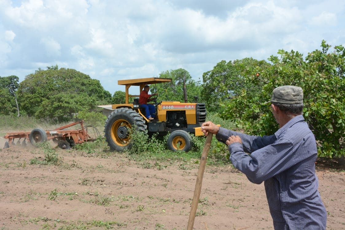 Agricultura - (FOTOS): Prefeitura de São Gonçalo inicia atividades do programa corte de terra