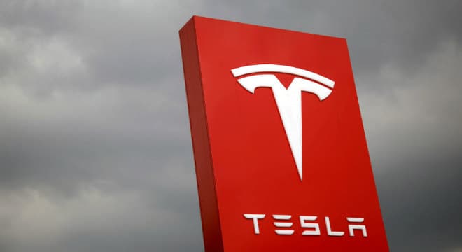 Governo traça plano para atrair fábrica da montadora norte-americana de veículos elétricos Tesla para o Brasil