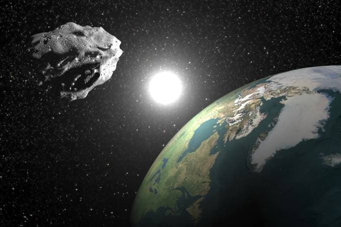 Asteroide gigante vai passar “perto” da Terra neste fim de semana