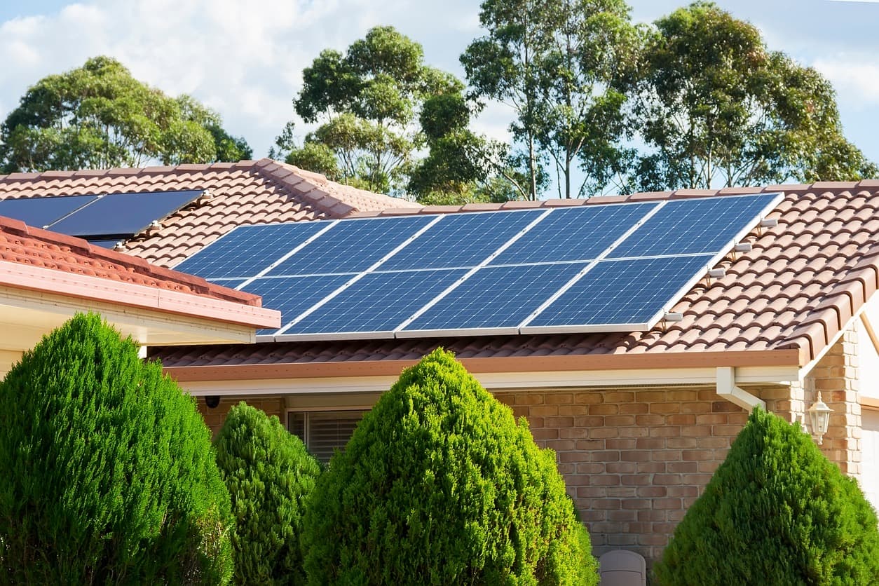 Energia solar exige cuidados e profissionalismo na hora de instalar