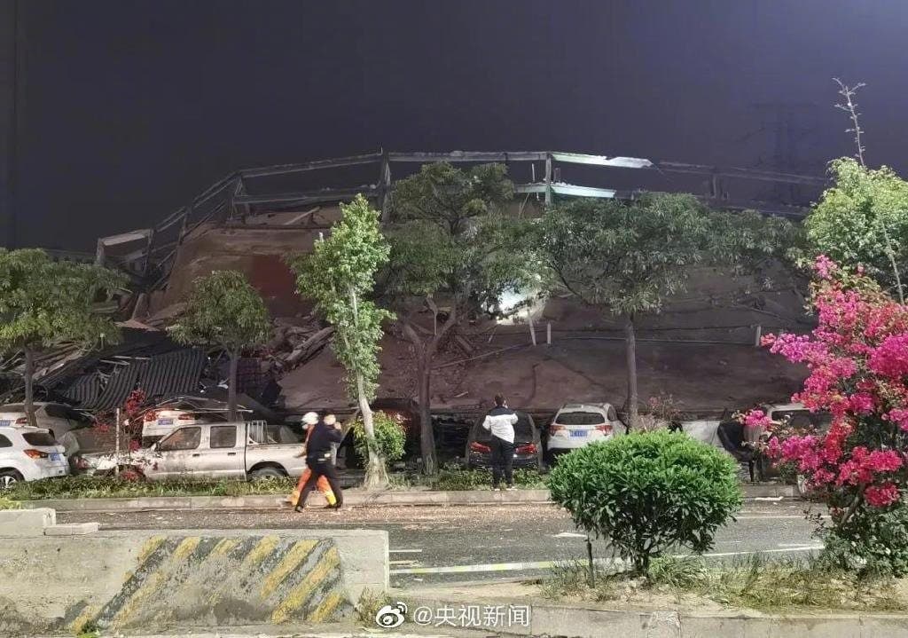 FOTOS: Hotel na China usado para quarentena do novo coronavírus desaba soterrando dezenas de pessoas