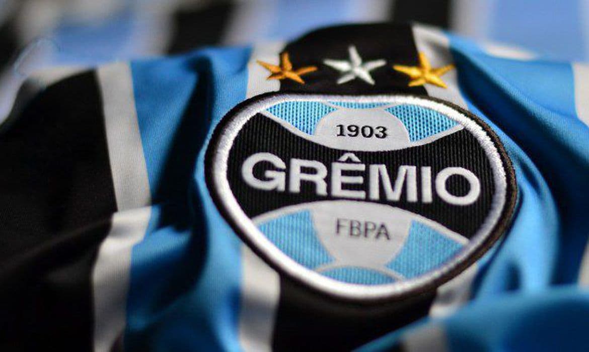 Presidente do Grêmio testa positivo para o novo coronavírus; quadro é assintomático e de isolamento residencial
