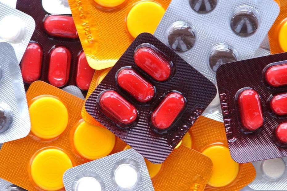 AUTOMEDICAÇÃO: Homem morre após ingerir cloroquina, medicamento testado contra a Covid-19