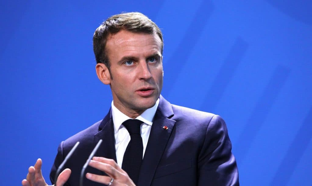 Macron mantém eleições municipais na França, mesmo com a pandemia do coronavírus