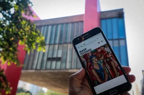 Fechados por causa do coronavírus, museus reforçam a interação nas redes sociais