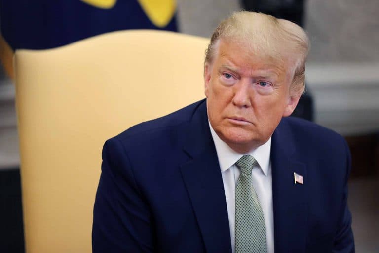 Trump agora diz que só queria tranquilizar os EUA