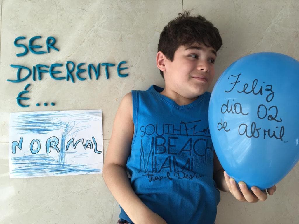 Dia Mundial de Conscientização do Autismo: em tempos de pandemia, papel da família e tecnologia são essenciais